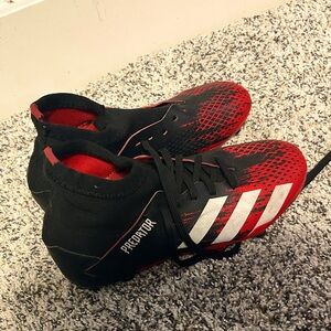 Adidas kids Predator Red Soccer Cleats Shoes Size 2
